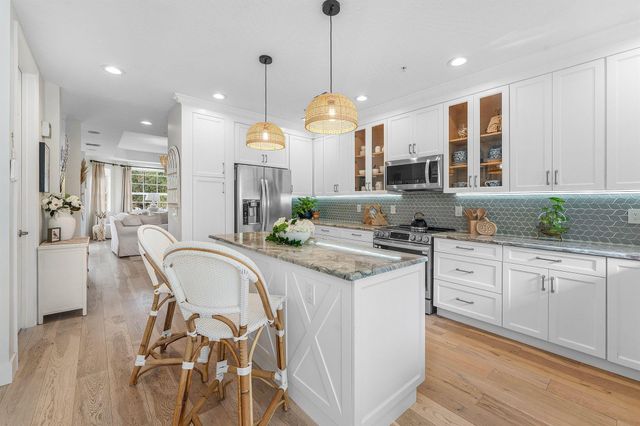 2446 San Pietro Circle, Palm Beach Gardens, FL 33410