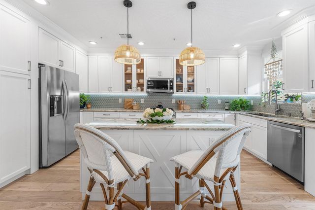 2446 San Pietro Circle, Palm Beach Gardens, FL 33410