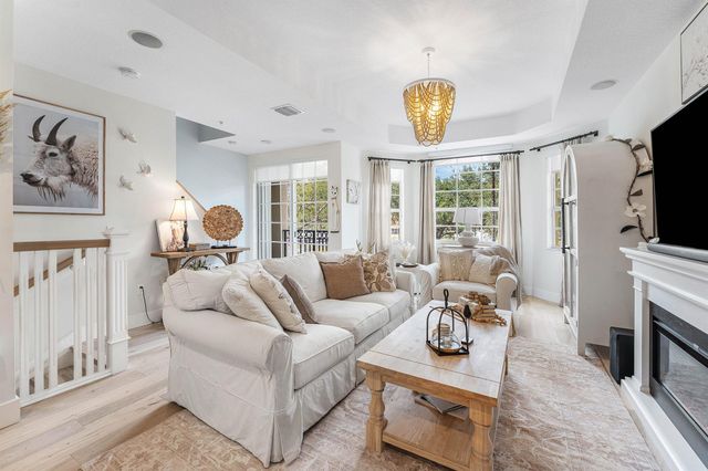 2446 San Pietro Circle, Palm Beach Gardens, FL 33410