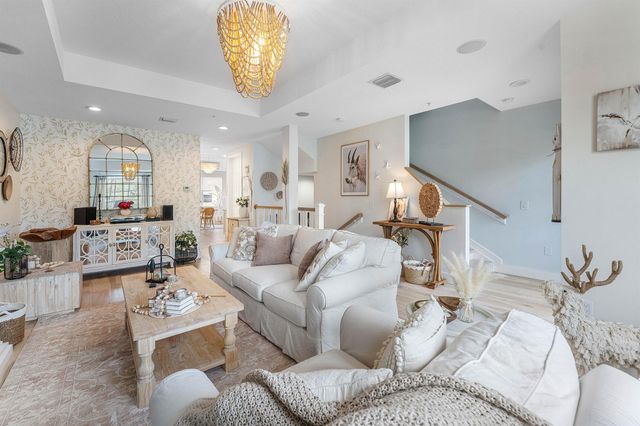 2446 San Pietro Circle, Palm Beach Gardens, FL 33410