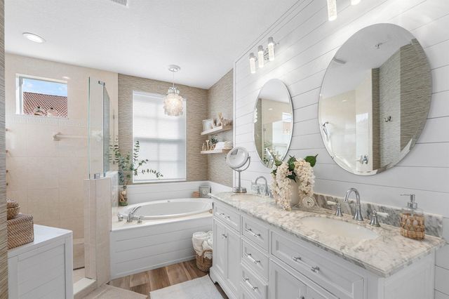 2446 San Pietro Circle, Palm Beach Gardens, FL 33410