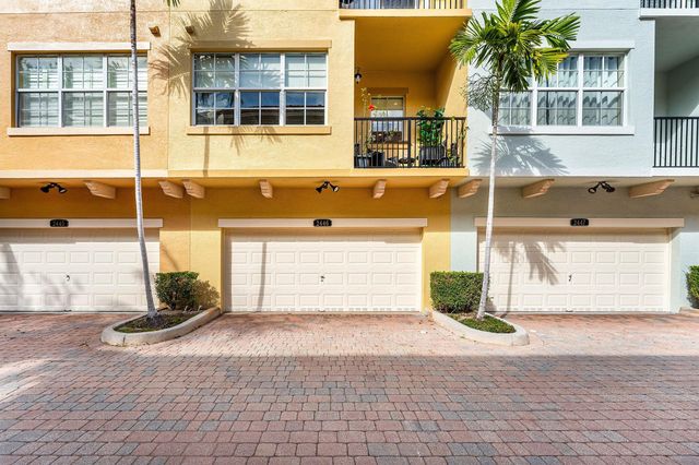 2446 San Pietro Circle, Palm Beach Gardens, FL 33410
