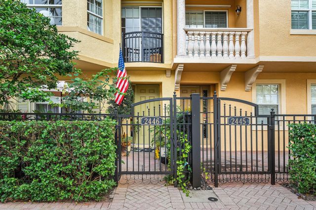 2446 San Pietro Circle, Palm Beach Gardens, FL 33410