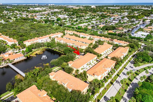 2446 San Pietro Circle, Palm Beach Gardens, FL 33410