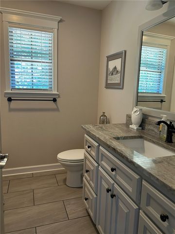 2805 N Louisville Avenue, Russellville, AR 72802