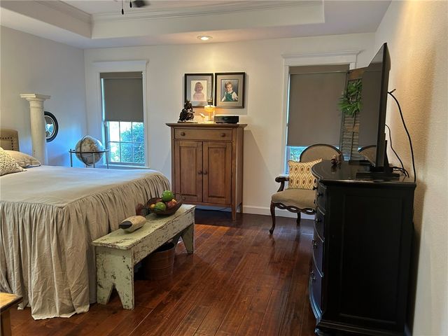 2805 N Louisville Avenue, Russellville, AR 72802