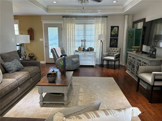 2805 N Louisville Avenue, Russellville, AR 72802