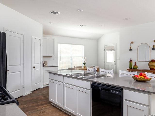 340 SONTERRA DR, San Marcos, TX 78666