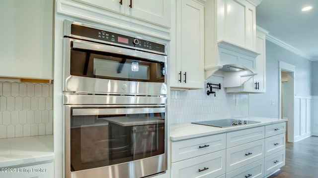 251 Hochstrasser Rd, Fisherville, KY 40023