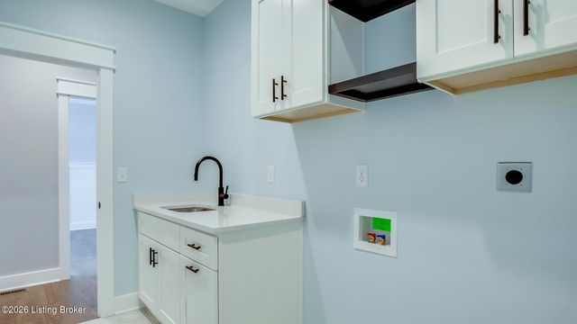 251 Hochstrasser Rd, Fisherville, KY 40023