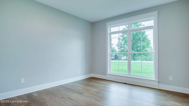 251 Hochstrasser Rd, Fisherville, KY 40023