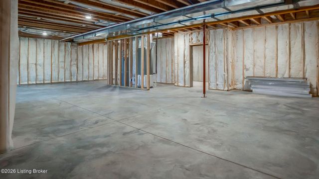 251 Hochstrasser Rd, Fisherville, KY 40023