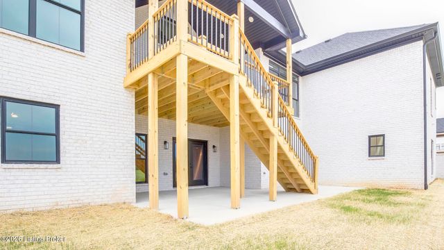 251 Hochstrasser Rd, Fisherville, KY 40023