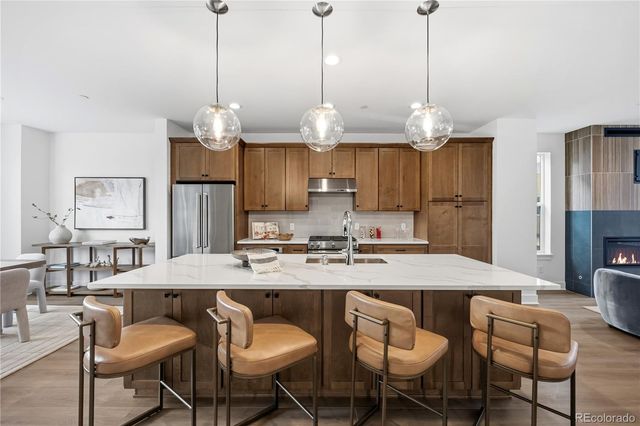 10916 E Hinsdale Circle, Englewood, CO 80112