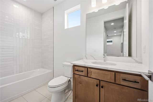 10916 E Hinsdale Circle, Englewood, CO 80112