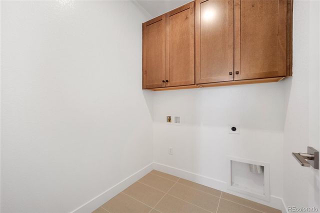 10916 E Hinsdale Circle, Englewood, CO 80112