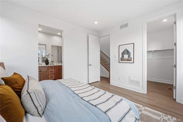 10916 E Hinsdale Circle, Englewood, CO 80112