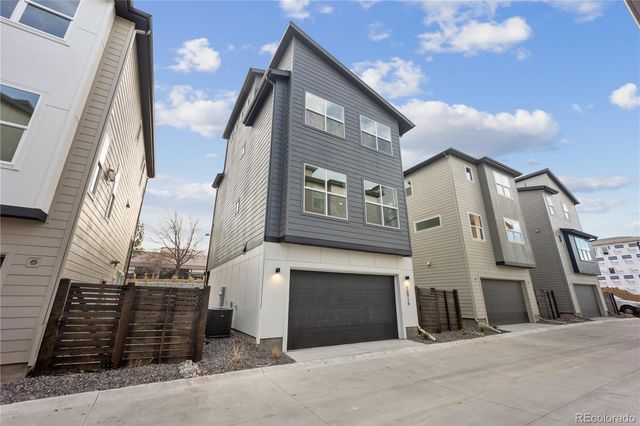 10916 E Hinsdale Circle, Englewood, CO 80112