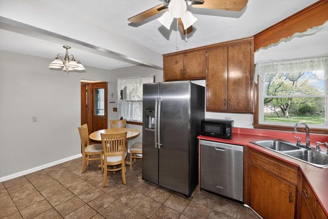 3440 5 Mile ROAD, Caledonia, WI 53108