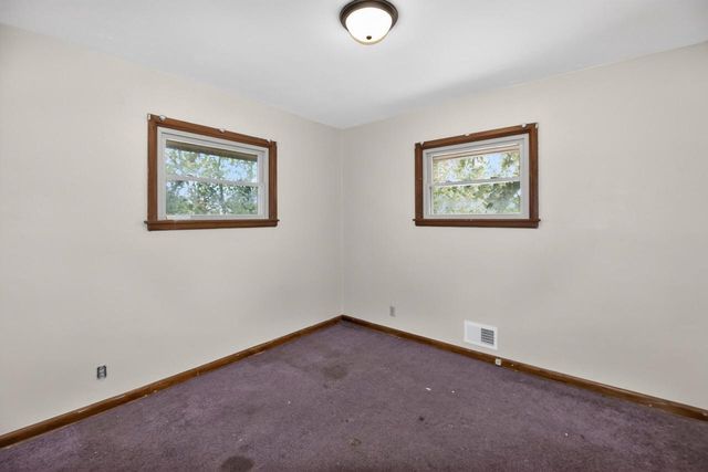 3440 5 Mile ROAD, Caledonia, WI 53108