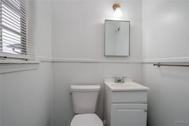 2105 CRESTWOOD, Northport, AL 35476