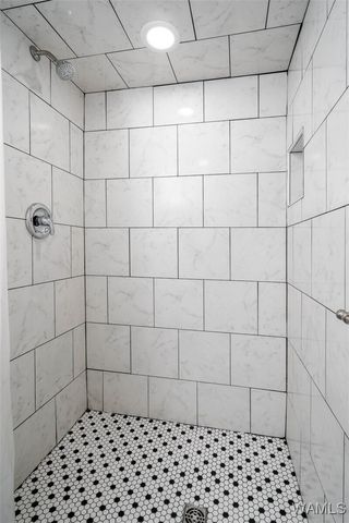 2105 CRESTWOOD, Northport, AL 35476