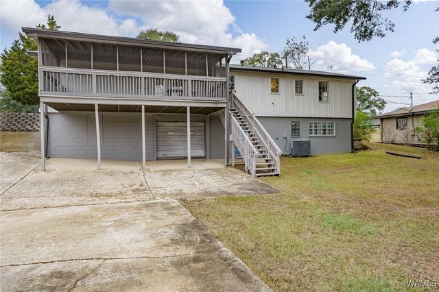 2105 CRESTWOOD, Northport, AL 35476