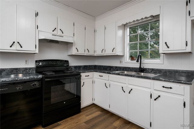 2105 CRESTWOOD, Northport, AL 35476