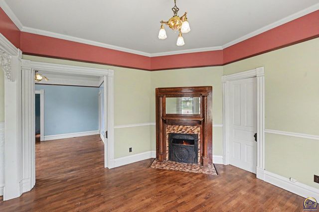 435 SW Buchanan ST, Topeka, KS 66606