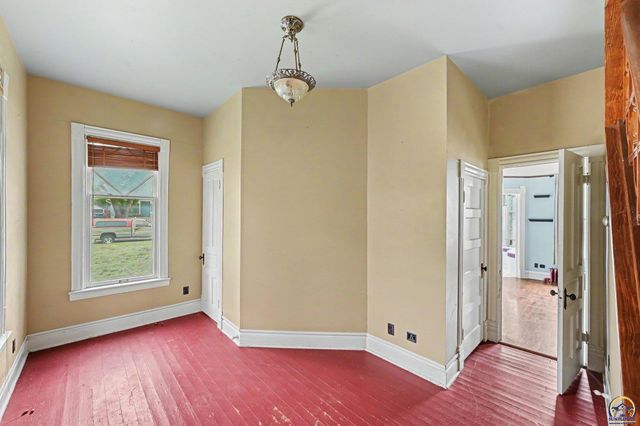 435 SW Buchanan ST, Topeka, KS 66606
