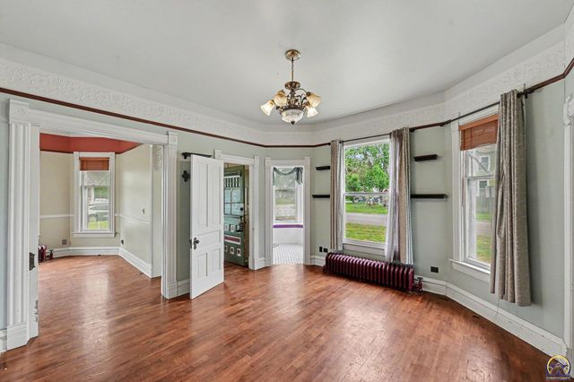 435 SW Buchanan ST, Topeka, KS 66606