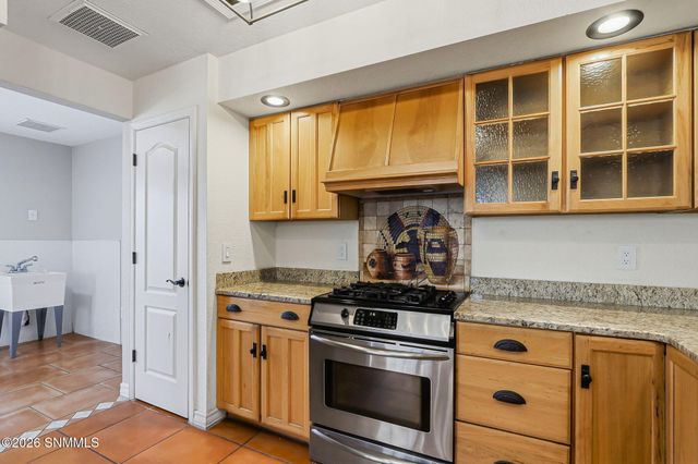 613 Cielo Vista Court, Las Cruces, NM 88005