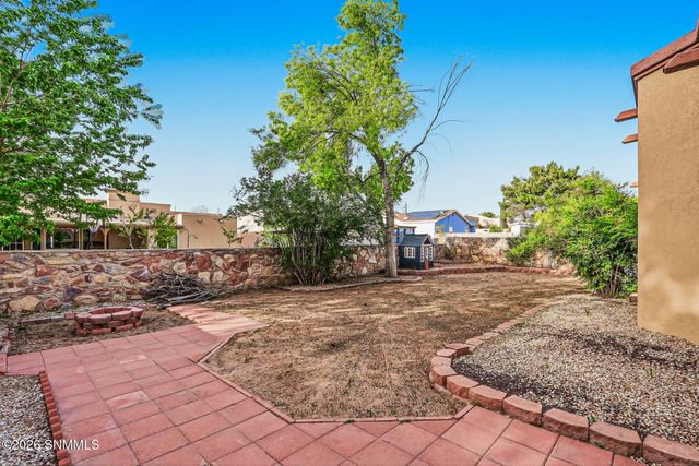 613 Cielo Vista Court, Las Cruces, NM 88005