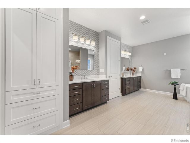 5774 Riverbluff Drive, Timnath, CO 80547