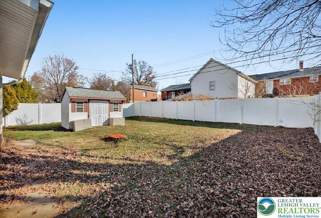 856 Poplar Road, Hellertown Boro, PA 18055