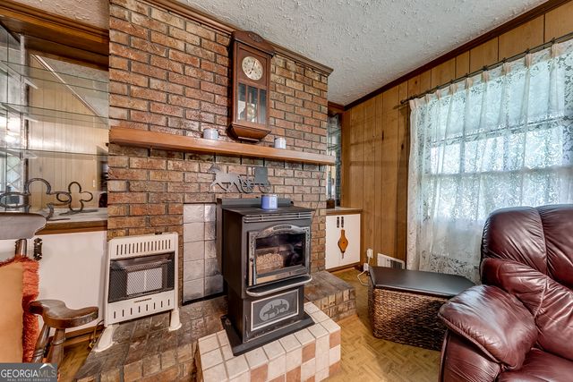 6223 Hulsey Road, Clermont, GA 30527