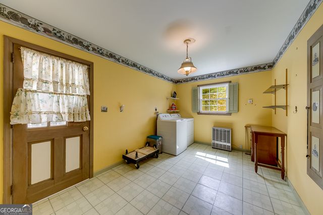 6223 Hulsey Road, Clermont, GA 30527