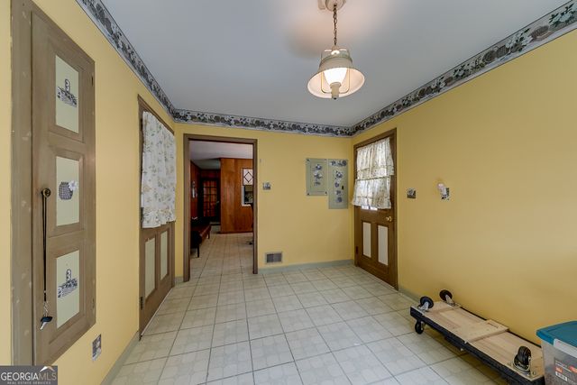 6223 Hulsey Road, Clermont, GA 30527