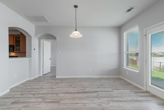 5541 Grenada Drive, Fort Worth, TX 76119