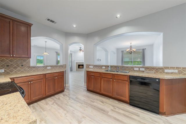 5541 Grenada Drive, Fort Worth, TX 76119