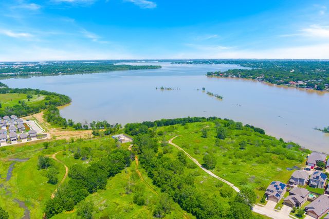 5541 Grenada Drive, Fort Worth, TX 76119