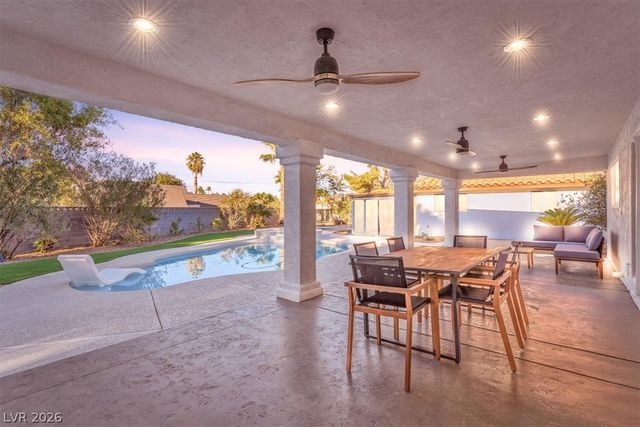 2868 Vista Del Sol Avenue, Las Vegas, NV 89120
