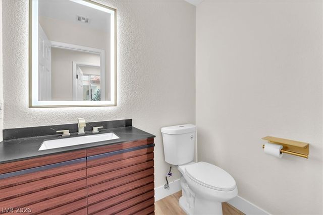 2868 Vista Del Sol Avenue, Las Vegas, NV 89120