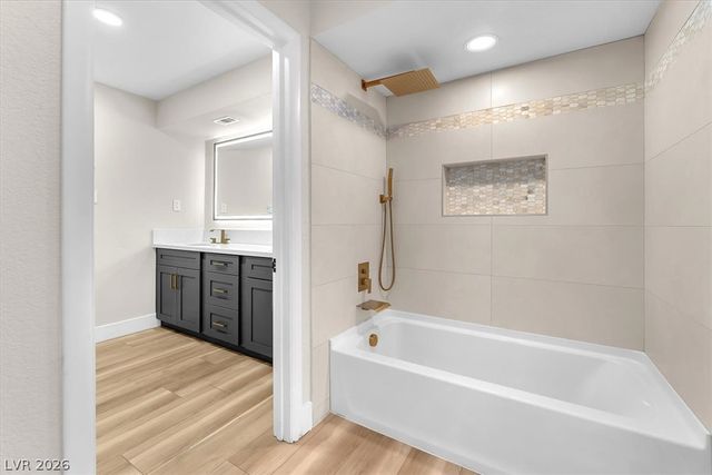 2868 Vista Del Sol Avenue, Las Vegas, NV 89120