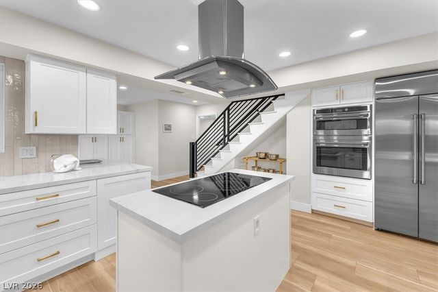 2868 Vista Del Sol Avenue, Las Vegas, NV 89120