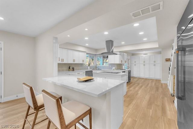 2868 Vista Del Sol Avenue, Las Vegas, NV 89120