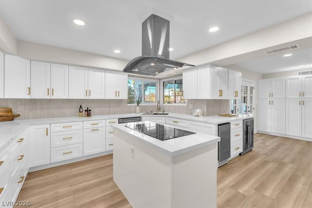 2868 Vista Del Sol Avenue, Las Vegas, NV 89120