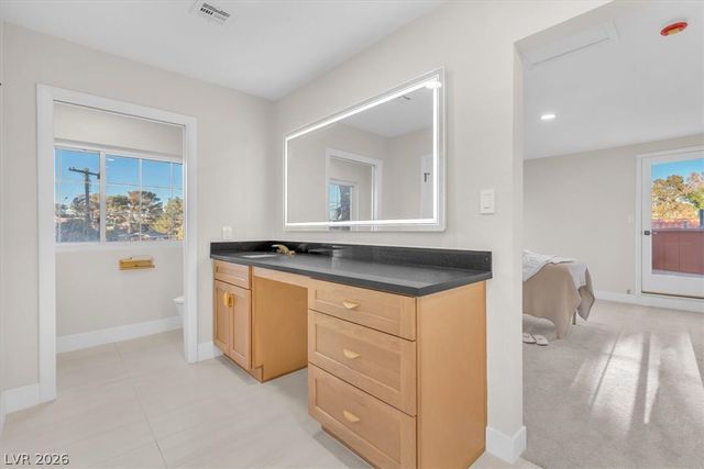2868 Vista Del Sol Avenue, Las Vegas, NV 89120