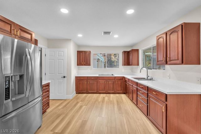 2868 Vista Del Sol Avenue, Las Vegas, NV 89120
