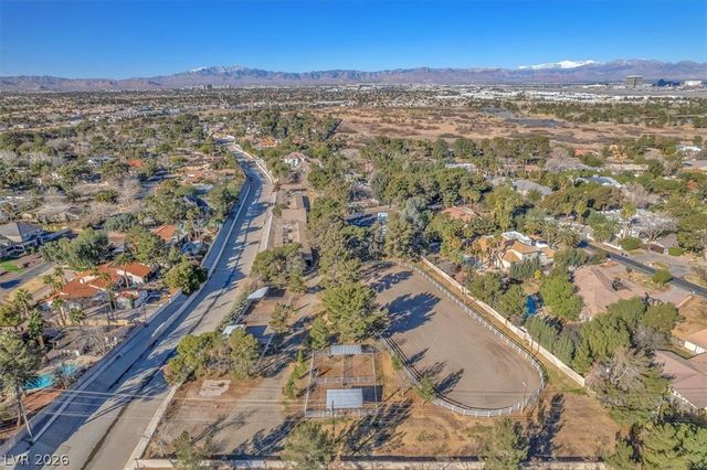 2868 Vista Del Sol Avenue, Las Vegas, NV 89120